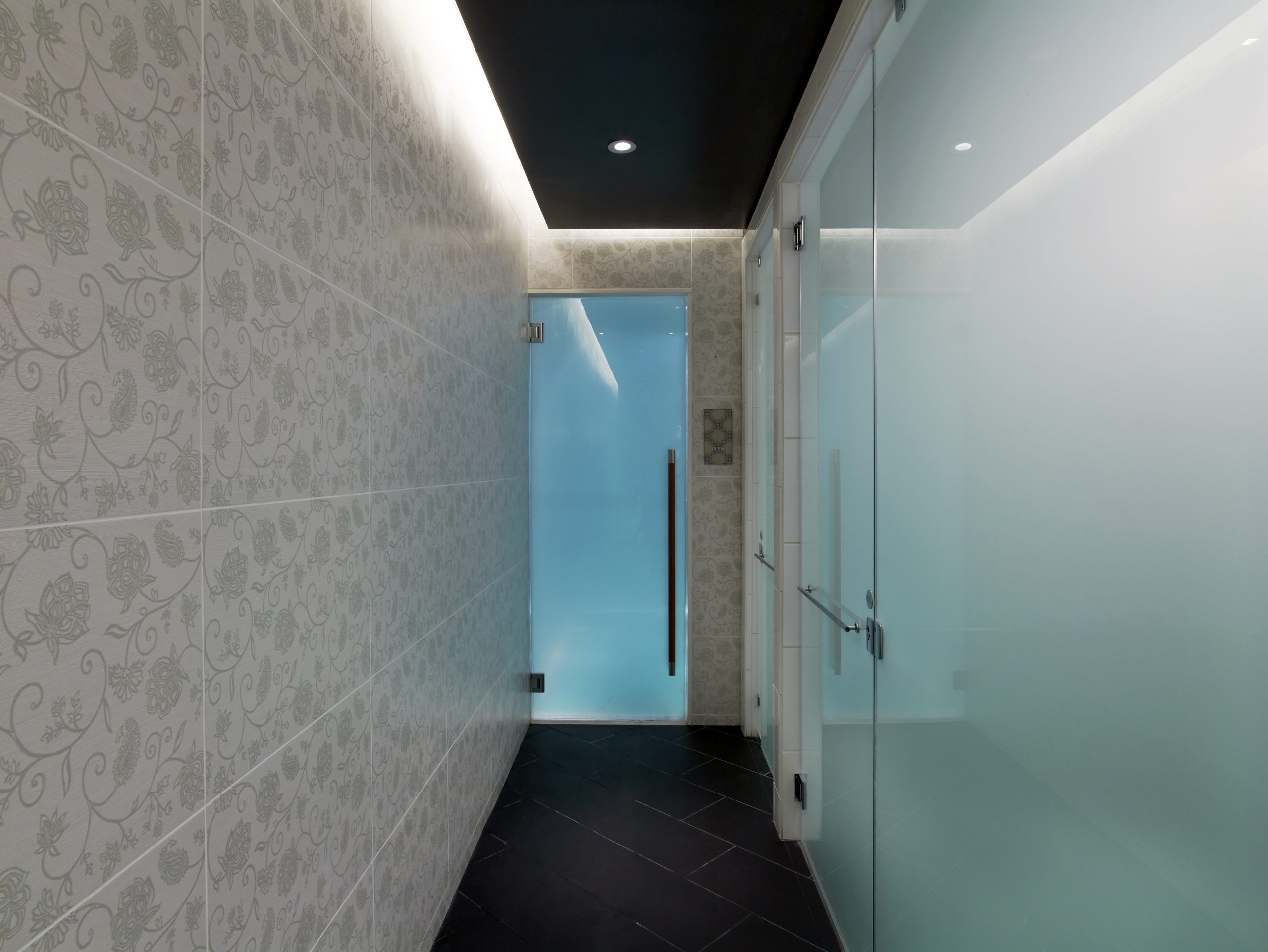 o skin care + spa | changing room | image 21