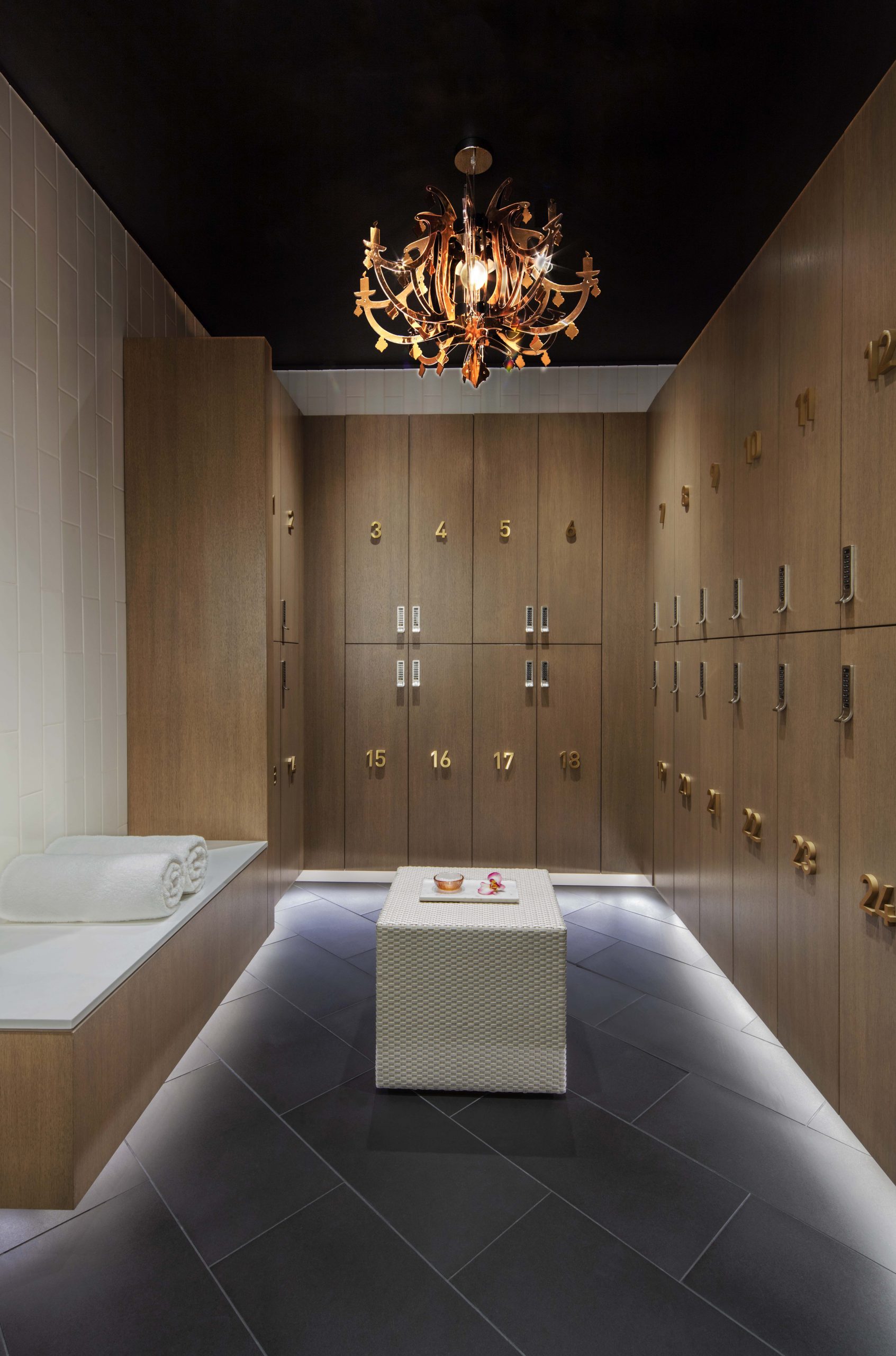 o skin care + spa | changing room | image 23