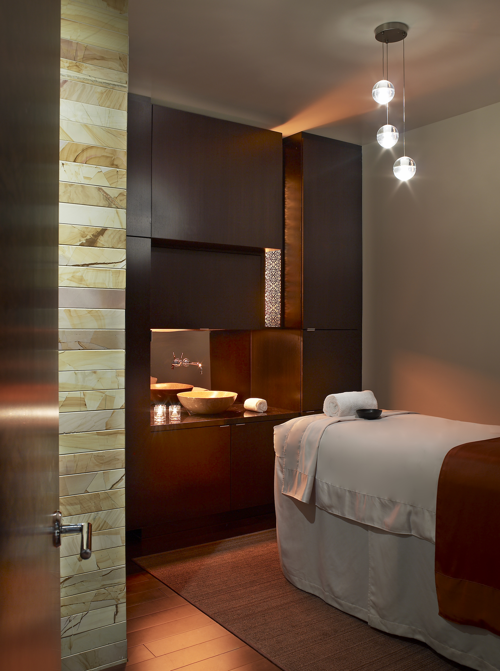 sè spa at hotel palomar | treatment room | image 15