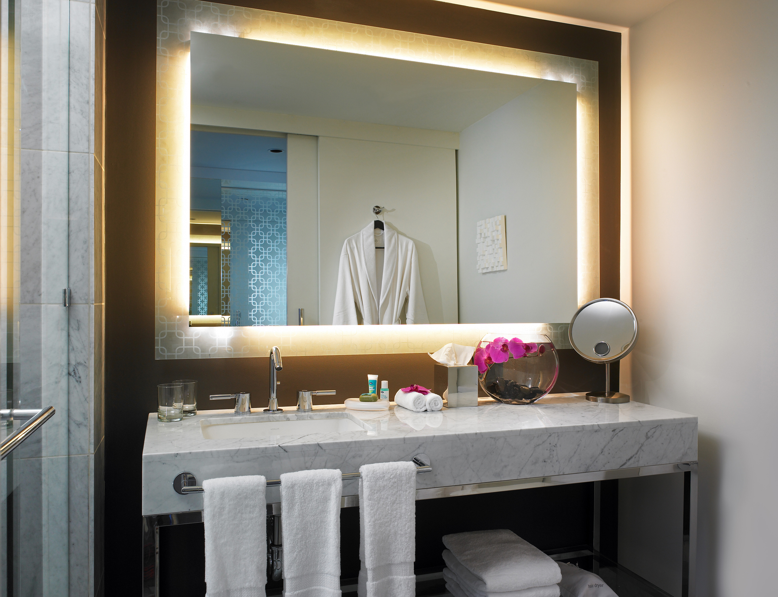 w hollywood | bathroom | image 22