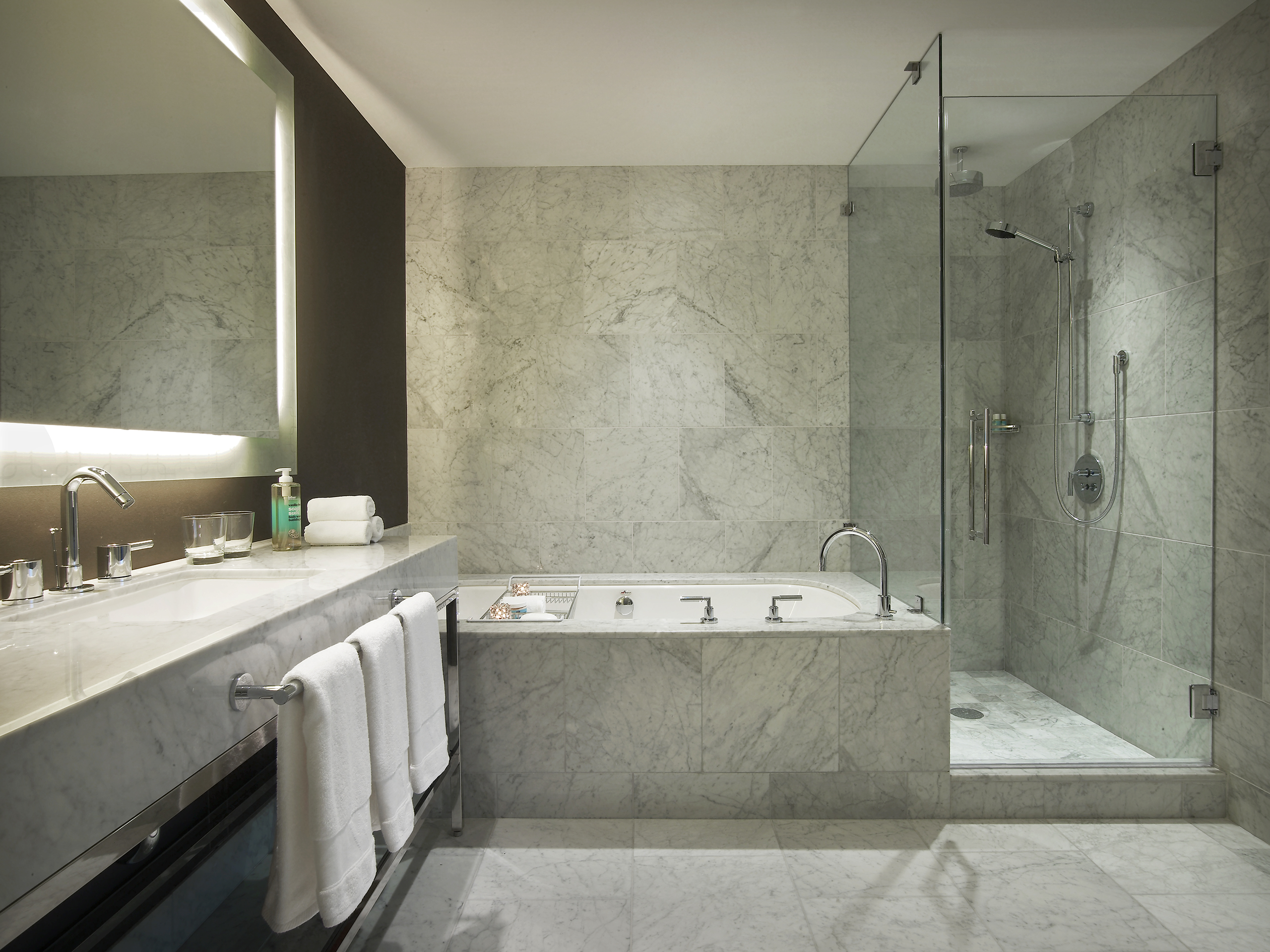 w hollywood | suite bathroom | image 28