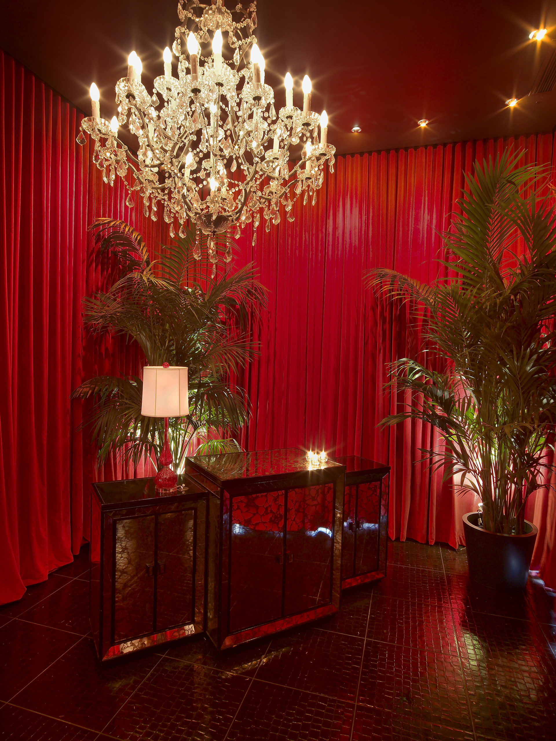 drai’s hollywood | entrance | image 1